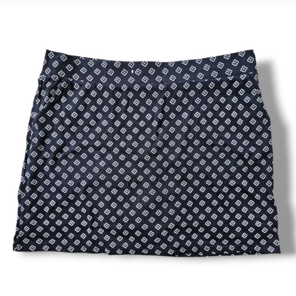5️⃣ for 2️⃣5️⃣ Floral Print Black & White Skort (Skirt With Shorts)